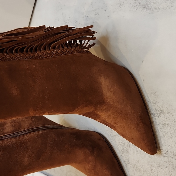 NIB Veronica Beard Nyomi Fringed Suede Heeled Booties - Picture 7 of 8